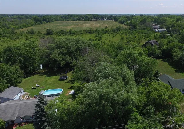 2nd image of 0 Miller Rd E, Niagara, NY 14305 | MLS# B1278008
