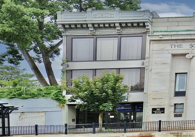 3rd image of 322 State St, Schenectady, NY 12305 | MLS# 202210605