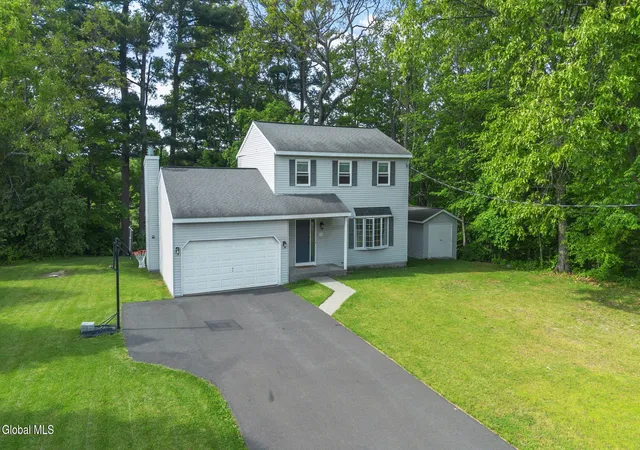 1st image of 21 Bellwood Ln, Schodack, NY 12033 | MLS# 202618973