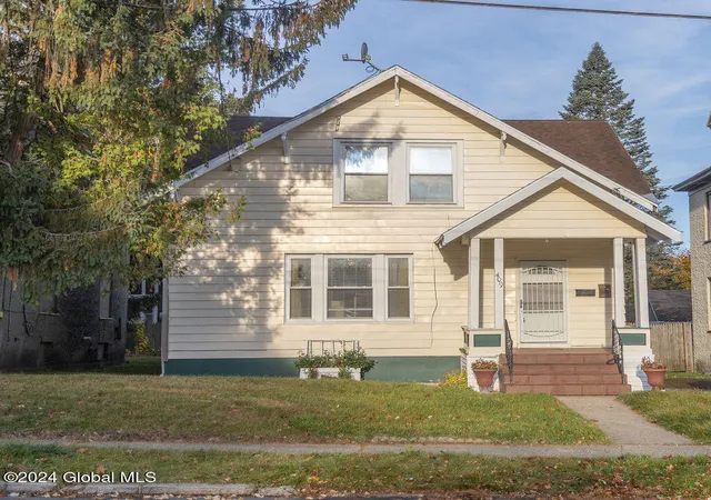 1st image of 409 Bedford Rd, Schenectady, NY 12308 | MLS# 202428471