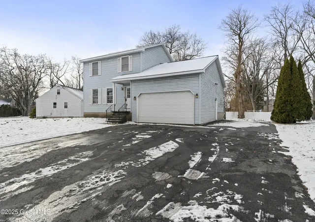 2nd image of 2209 Balltown Rd, Schenectady, NY 12309 | MLS# 202510247