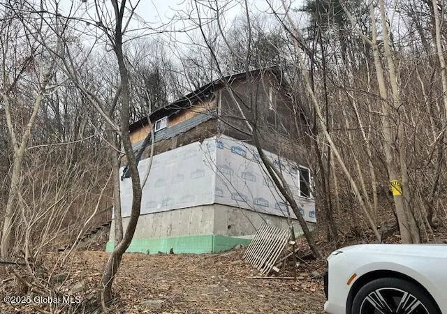 Photo 2 of Sale Pending at 711 Vedder Mountain Rd, Catskill, NY 12414 | MLS# 202510254 | Listing updated on 2025-03-26