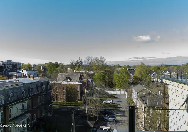 2nd image of 78 Church St, Saratoga Springs, NY 12866