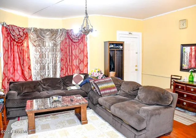 3rd image of 48 Elm St, Schenectady, NY 12304 | MLS# 202514166