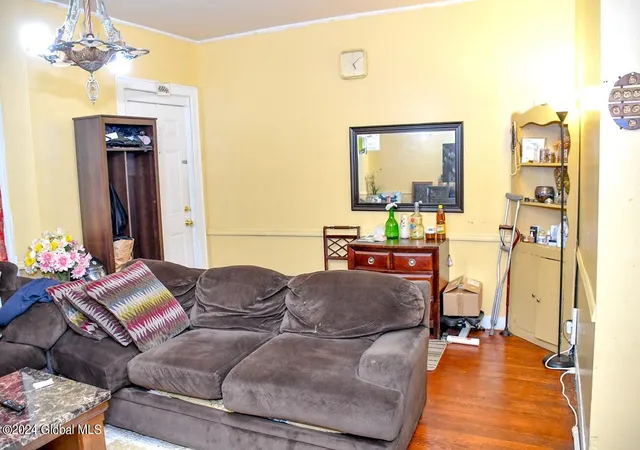 4th image of 48 Elm St, Schenectady, NY 12304 | MLS# 202514166