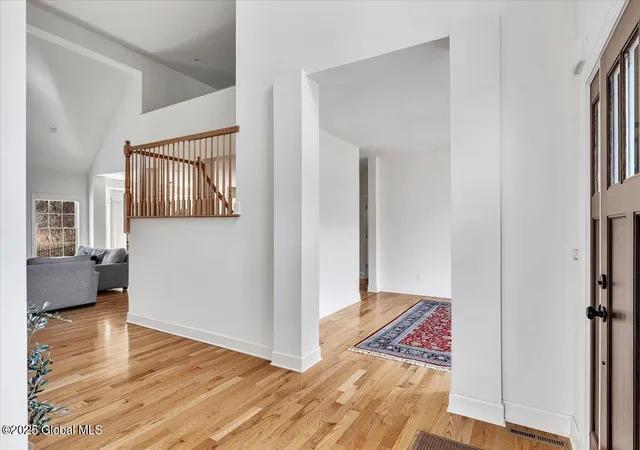 4th image of 240 Menlo Park Rd, Schenectady, NY 12309 | MLS# 202514410