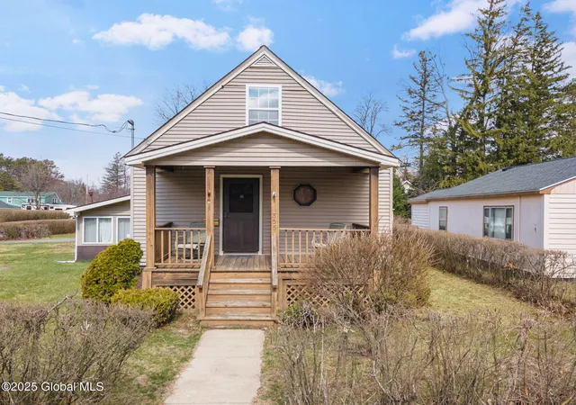 1st image of 355 Clayton Rd, Schenectady, NY 12304 | MLS# 202514943
