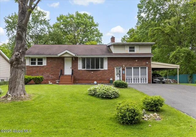 1st image of 181 Garden St, Schenectady, NY 12306 | MLS# 202518883