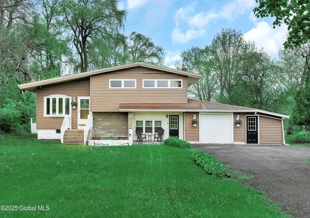 1st image of 334 Ridge Rd, Schenectady, NY 12302 | MLS# 202517246