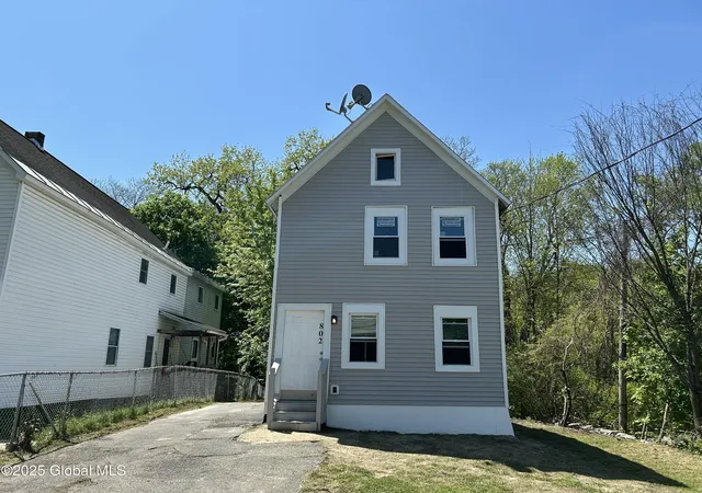 1st image of 802 Davis Ter, Schenectady, NY 12303 | MLS# 202517255