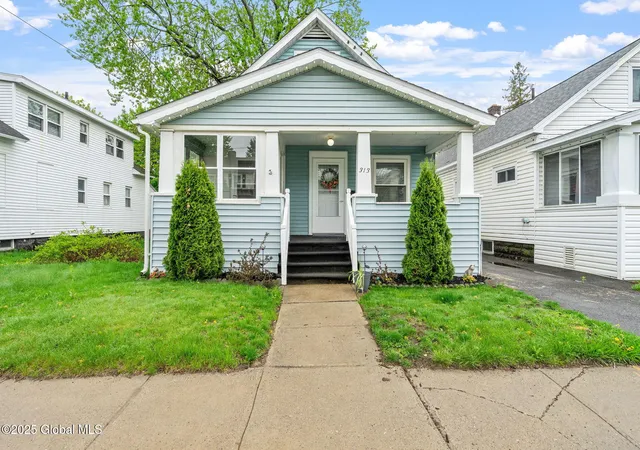 1st image of 313 5Th St, Schenectady, NY 12302 | MLS# 202517285