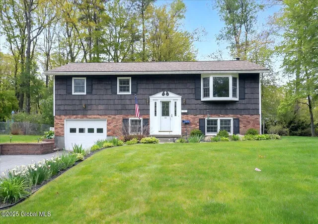 1st image of 44 Fredericks Rd, Schenectady, NY 12302 | MLS# 202517361