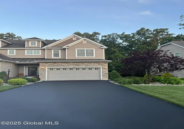 1st image of 181 Fieldstone Dr, Schenectady, NY 12304 | MLS# 202518577