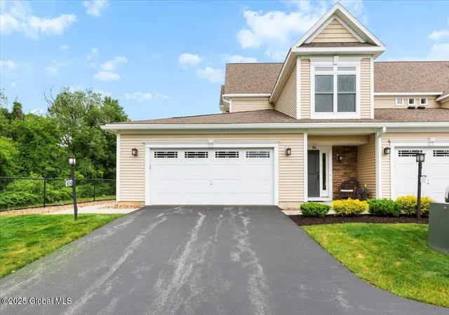 1st image of 614 Lois Ln, Schenectady, NY 12304 | MLS# 202519964