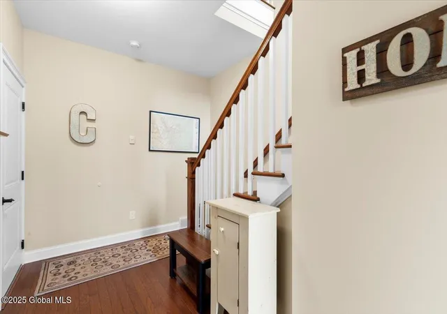 5th image of 614 Lois Ln, Schenectady, NY 12304 | MLS# 202519964