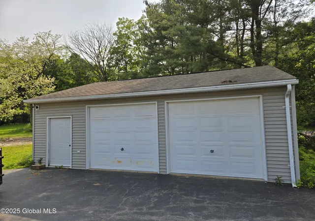5th image of 168 Spring Rd, Schenectady, NY 12302 | MLS# 202518979
