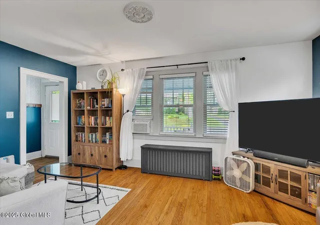 5th image of 29 Cuthbert St, Schenectady, NY 12302 | MLS# 202519918