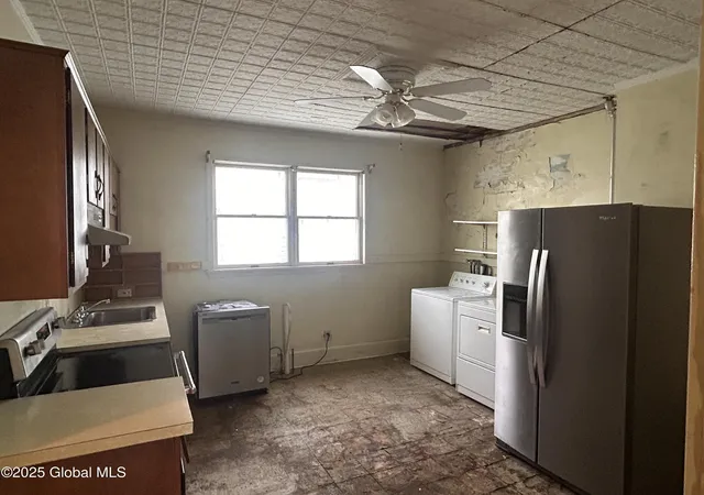 3rd image of 429 Third St, Schenectady, NY 12306 | MLS# 202519492