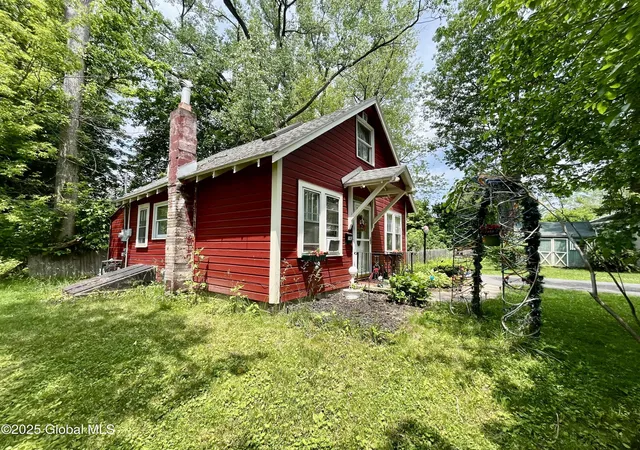4th image of 143 Marriott Ave, Schenectady, NY 12304 | MLS# 202519547