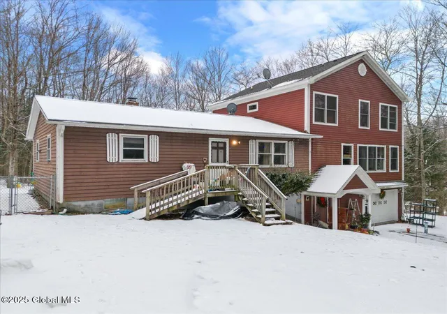 Single Family Residence at 345 W Shore Rd, Delanson, NY 12053 | MLS# 202519678 | | Sold on 2025-09-19
