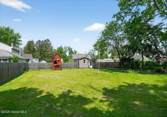 4th image of 411 S Toll St, Schenectady, NY 12302 | MLS# 202519867