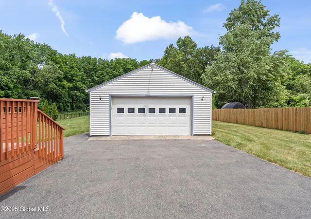 4th image of 2353 Curry Rd, Schenectady, NY 12303 | MLS# 202520997