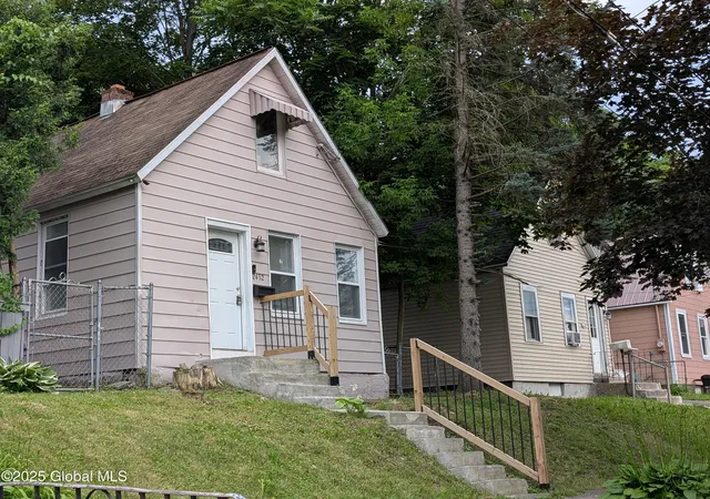 3rd image of 2432 Avenue B, Schenectady, NY 12308 | MLS# 202520846