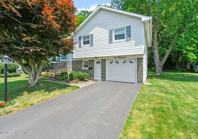 3rd image of 257 Mercer Ave, Schenectady, NY 12303 | MLS# 202521077