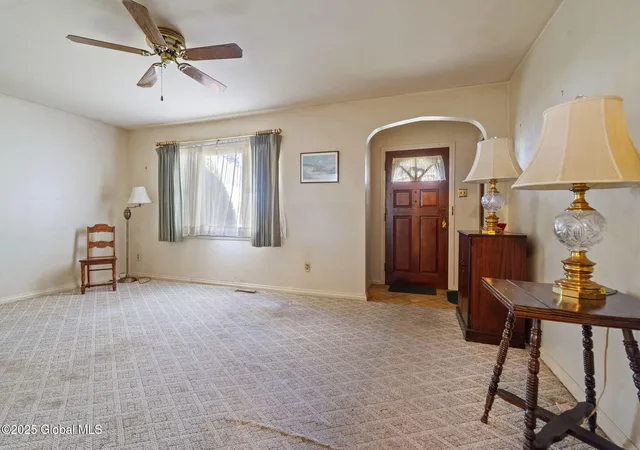 5th image of 218 Fifteenth St, Schenectady, NY 12306 | MLS# 202520962