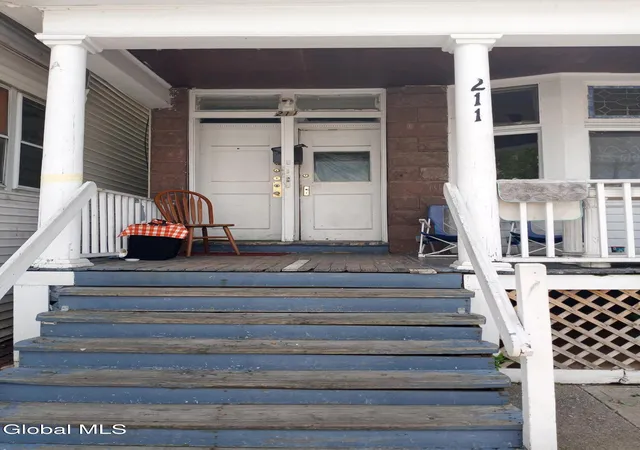 Photo 3 of Sale Pending at 211 N Allen St, Albany, NY 12206 | MLS# 202613276 | Listing updated on 2026-06-03