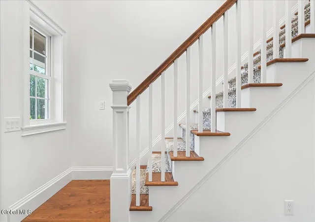 Photo 3 of Sale Pending at 10 Mapleton Ct, Clifton Park, NY 12065 | MLS# 202524479 | Listing updated on 2026-06-05