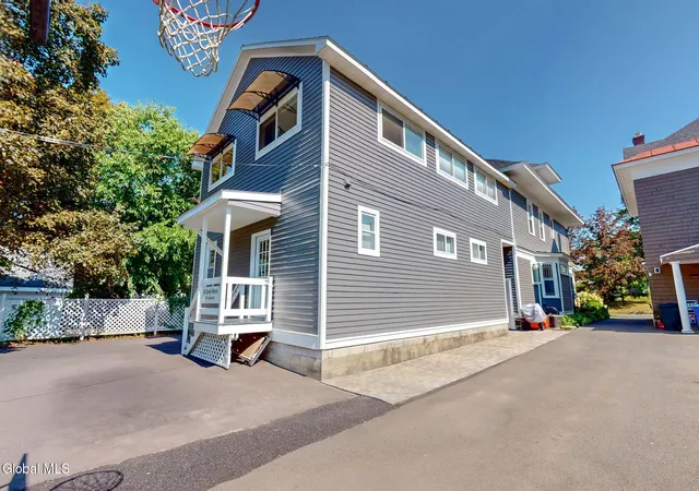 47th image of 1520 Union St, Schenectady, NY 12309 | MLS# 202619684