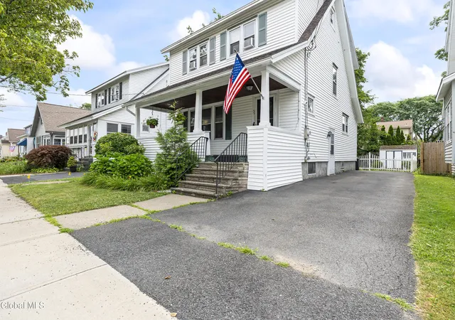 Homes for sale in Albany, NY | 55 Edgecomb St, Albany, NY 12209 | MLS# 202621043
