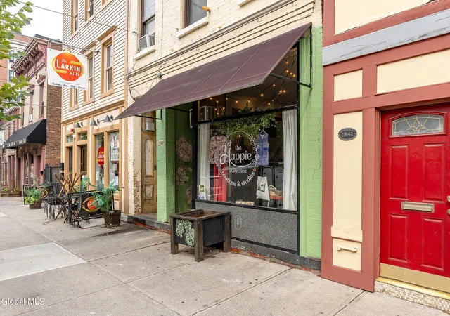 3rd image of 197 Lark St, Albany, NY 12210 | MLS# 202523509
