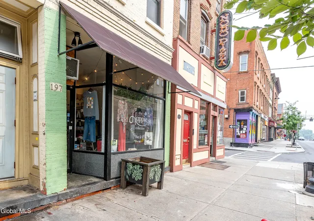 4th image of 197 Lark St, Albany, NY 12210 | MLS# 202523509
