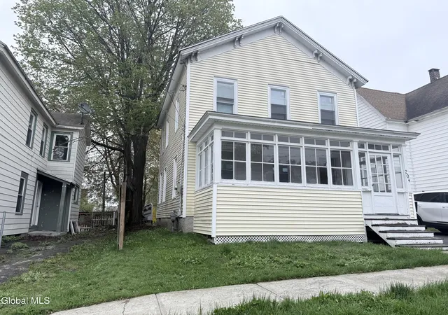 Homes for sale in Johnstown, NY | 204 Glebe St, Johnstown, NY 12095 | MLS# 202615941