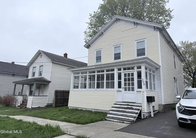Homes for sale in Johnstown, NY | 204 Glebe St, Johnstown, NY 12095 | MLS# 202615941