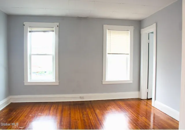 5th image of 915 Mcclyman St, Schenectady, NY 12307 | MLS# 202524877