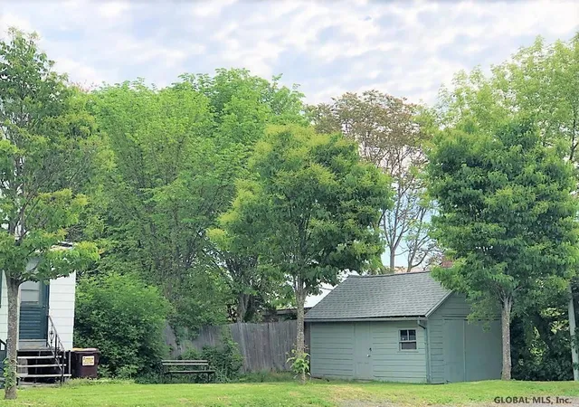 Homes for sale in Athens Village, NY | 9 N Franklin St, Athens Village, NY 12015 | MLS# 202526846