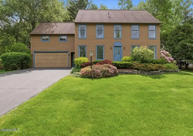 Homes for sale in Niskayuna, NY | 908 Mohegan Rd, Niskayuna, NY 12309 | MLS# 202618788