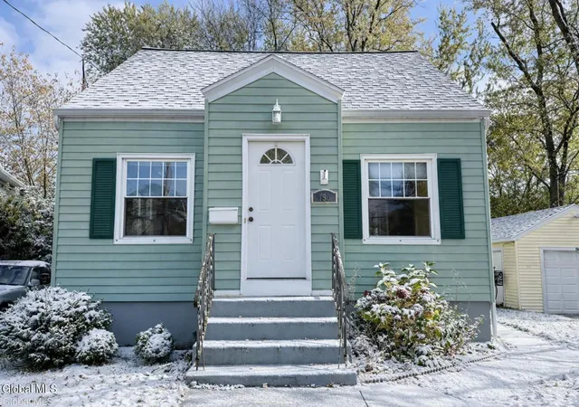 Photo 2 of Sale Pending at 150 Gifford Rd, Schenectady, NY 12304 | MLS# 202528705 | Listing updated on 2026-08-27