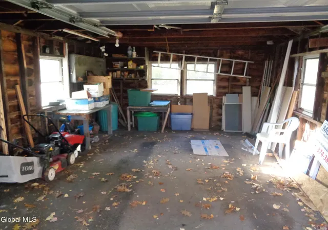 11th image of 476 Bradford Rd, Schenectady, NY 12304 | MLS# 202529266