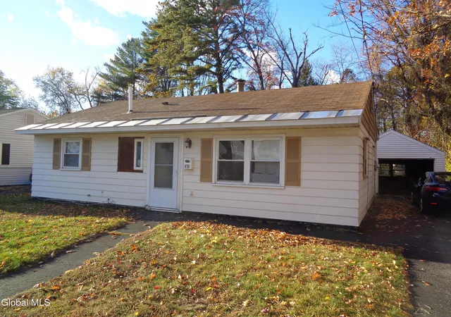 1st image of 476 Bradford Rd, Schenectady, NY 12304 | MLS# 202529266