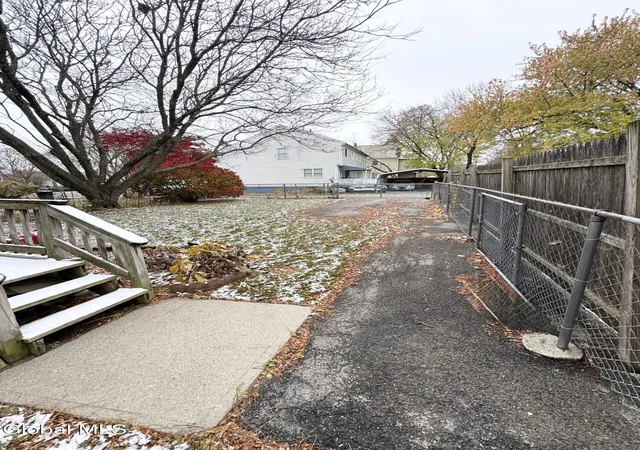 4th image of 750 Hamilton St, Schenectady, NY 12307 | MLS# 202529430