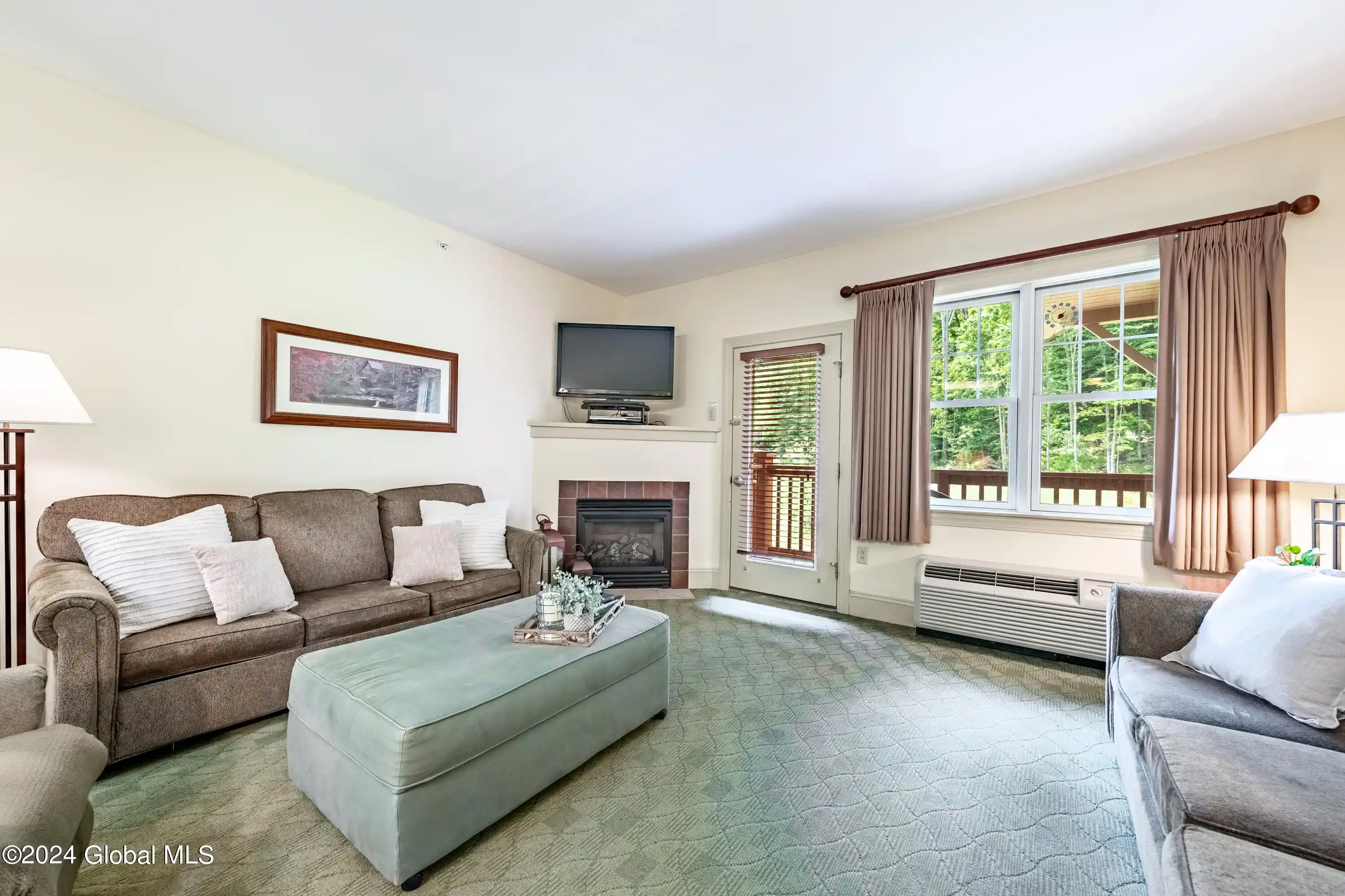 Listing Photo 2 - Condo for sale in 62 Liftside Dr located at 62 Liftside Dr, Hunter, NY 12442 - Unit #433