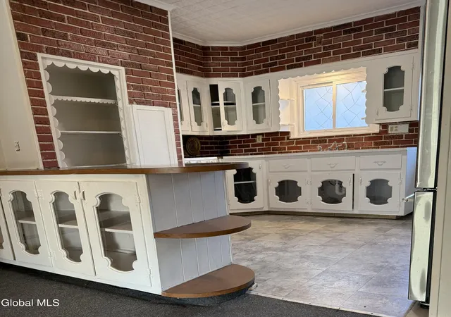 4th image of 491 2Nd St, Troy, NY 12180 | MLS# 202530094
