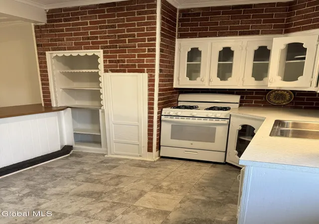 5th image of 491 2Nd St, Troy, NY 12180 | MLS# 202530094