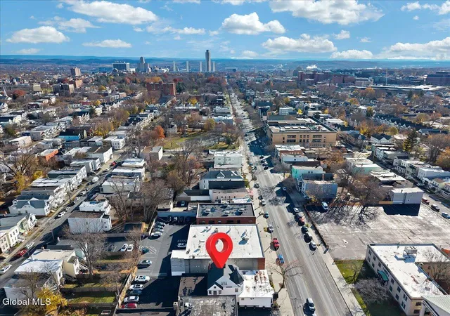 4th image of 891 Madison Ave, Albany, NY 12208 | MLS# 202530627