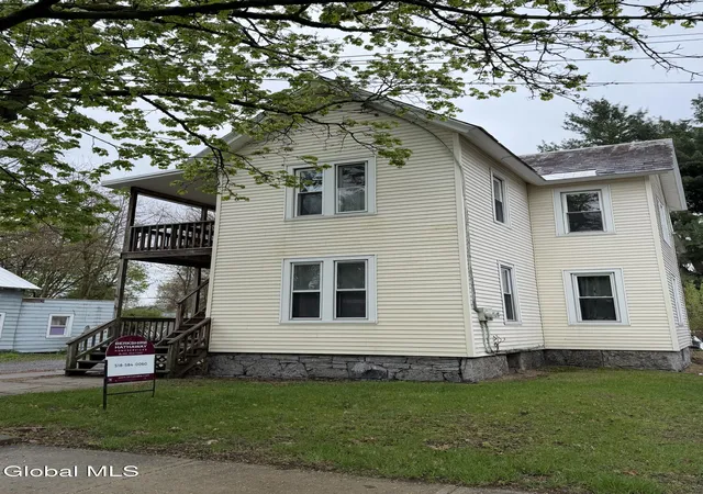 Homes for sale in Glens Falls, NY | 16 Montcalm St, Glens Falls, NY 12801 | MLS# 202531124