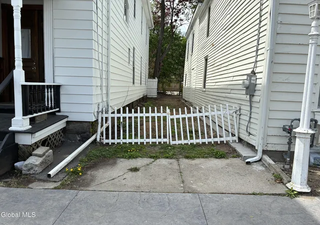 4th image of 9 N College St, Schenectady, NY 12305 | MLS# 202611060